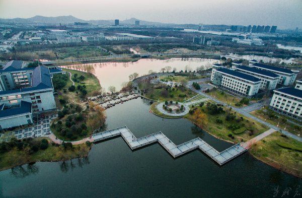 东南大学九龙湖校区面积