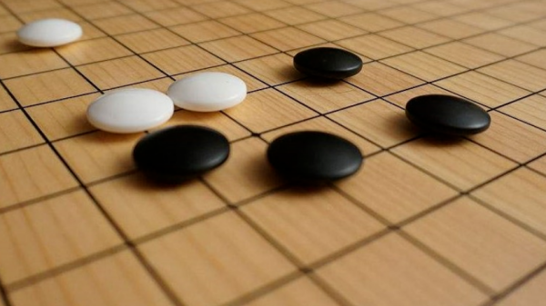 五爱降促士元机纪子棋梅花阵的走法？