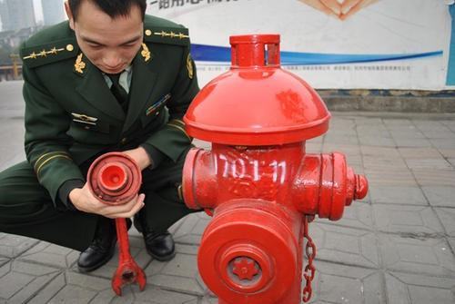 室外消火栓来自与室外水泵接合器的区别？