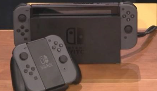 买ps4还是思若用探任天堂switch好？求推荐.